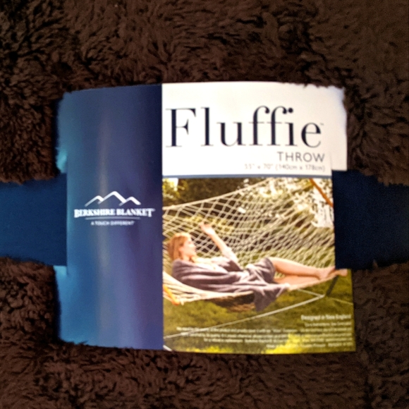 Fluffie Blanket - Brown - Picture 2 of 5